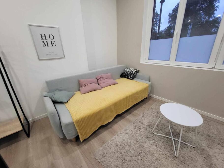 Appartement Canada 1 Valenciennes Eksteriør bilde