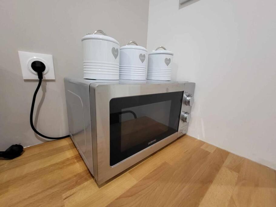 Appartement Canada 1 Valenciennes Eksteriør bilde