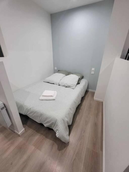 Appartement Canada 1 Valenciennes Eksteriør bilde